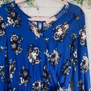 Altar’d State | Blue Floral 3/4 Sleeve Romper
